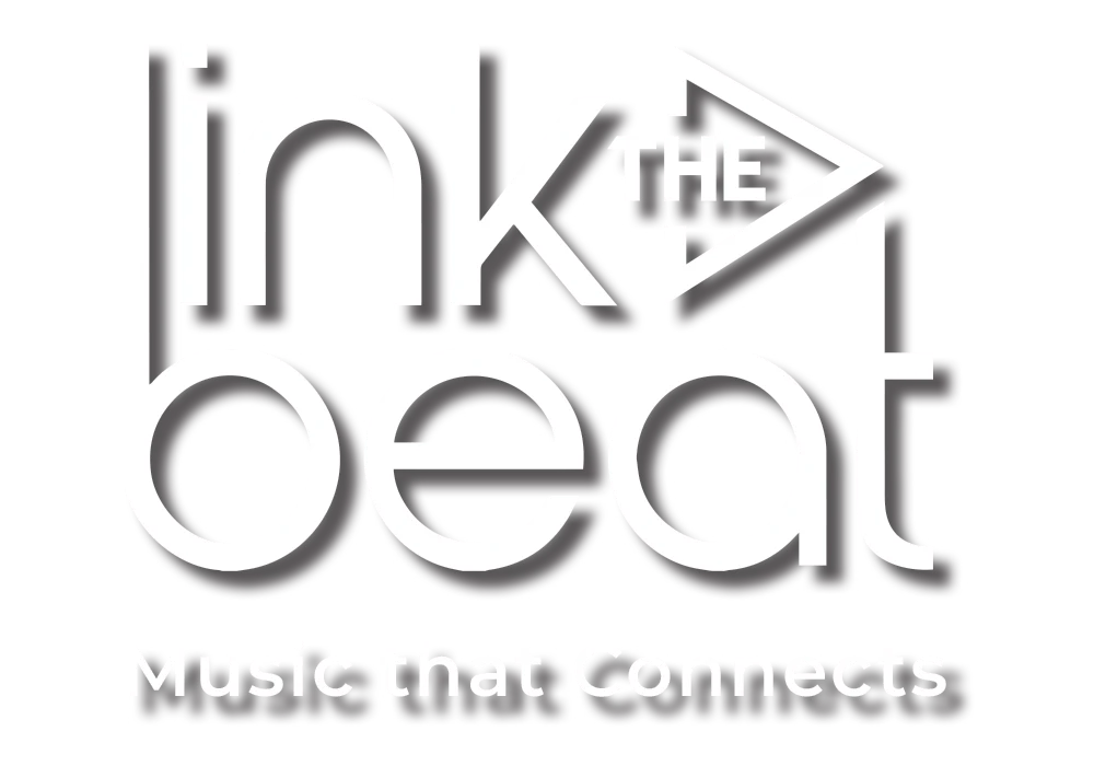 DJ link the beat - Music that Connects Logo von DJ link the beat. Darunter ist der Slogal "Music that Connects"